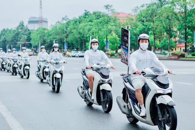 Màu áo trắng xuất hiện ở hầu hết các đường lớn tại TP.Bắc Giang và TP.Bắc Ninh